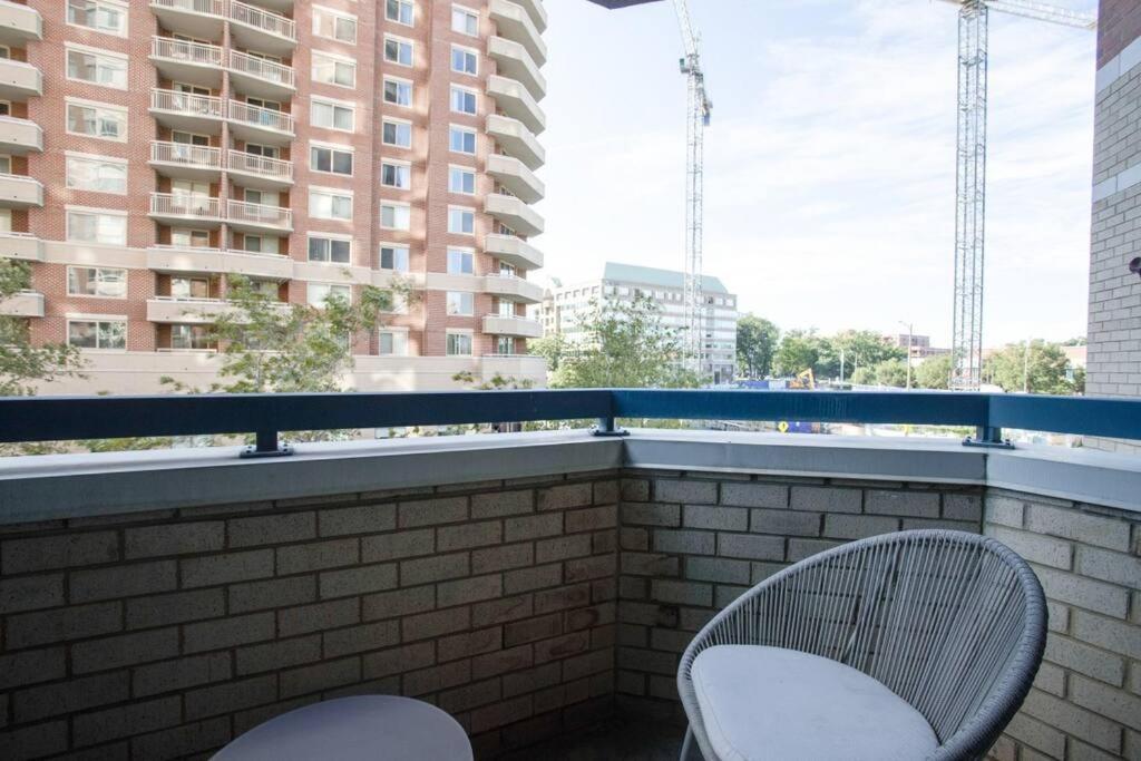 Sensational 1 Bedroom Condo At Ballston Place With Gym Arlington Luaran gambar