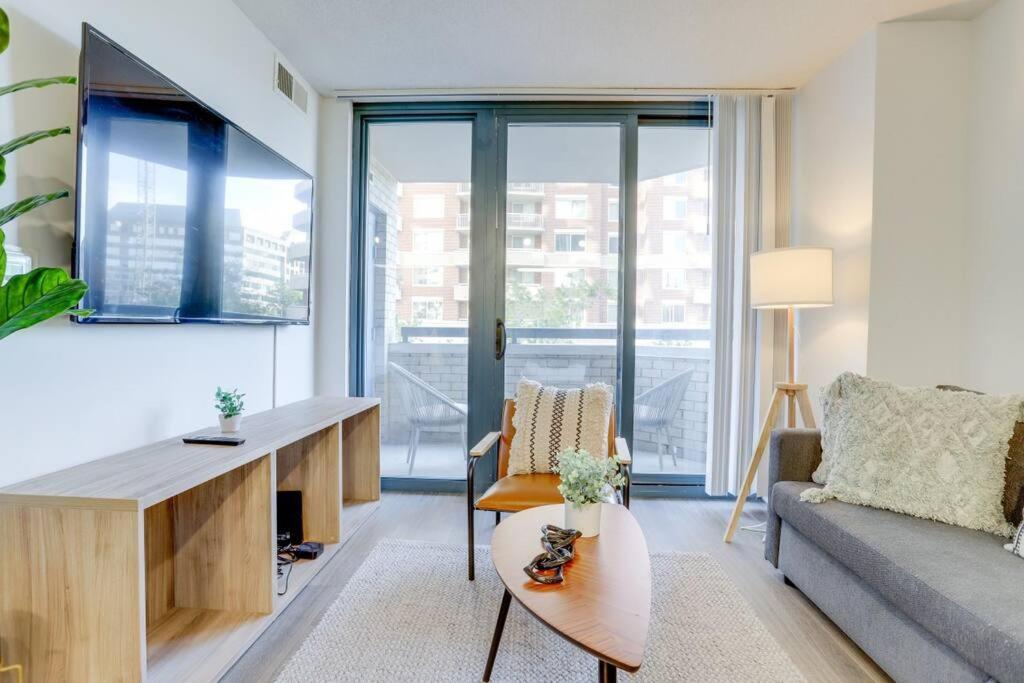 Sensational 1 Bedroom Condo At Ballston Place With Gym Arlington Luaran gambar